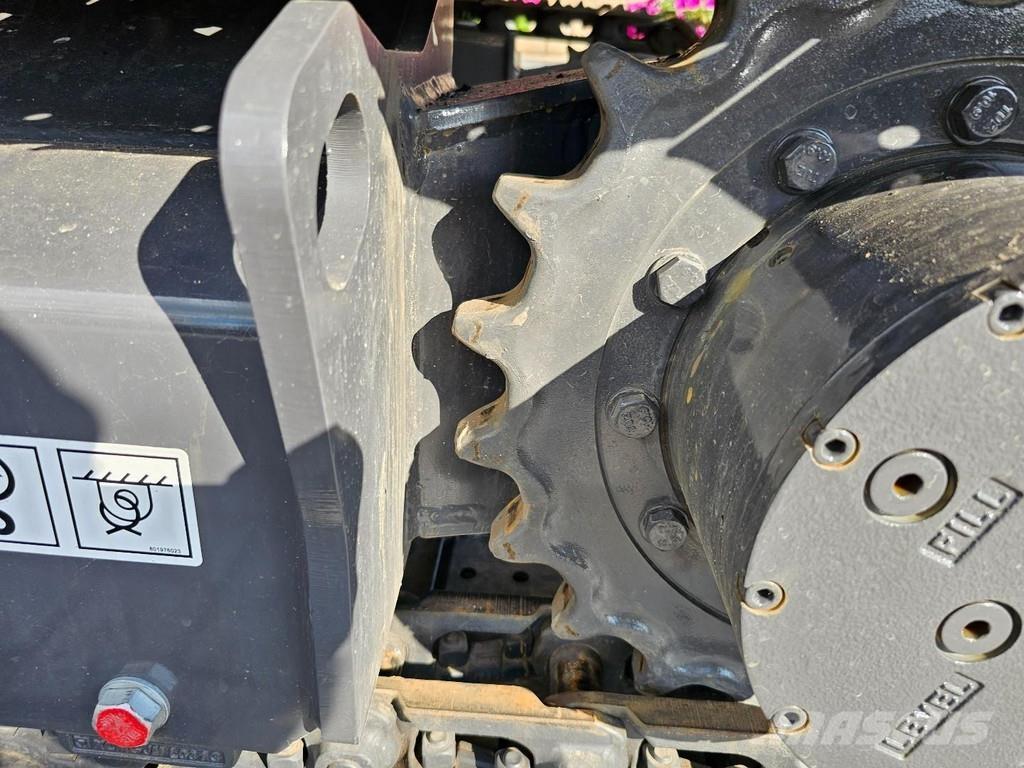 XCMG XE60GA 小型挖掘机