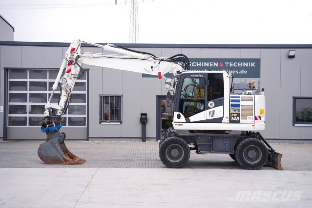Komatsu PW 148-11 轮式挖掘机