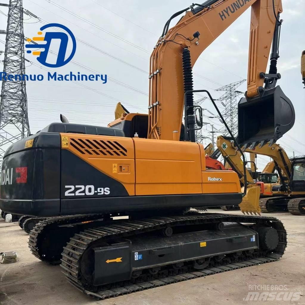 Hyundai R220LC-9S 履带挖掘机