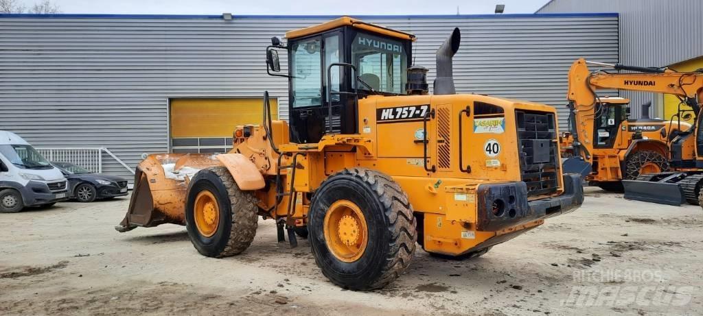 Hyundai HL 757-7 轮式装载机