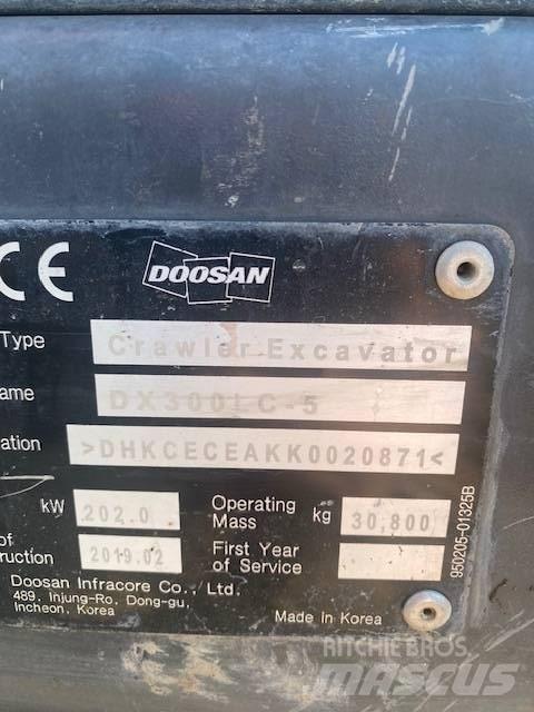 Doosan DX 300 LC-5 履带挖掘机