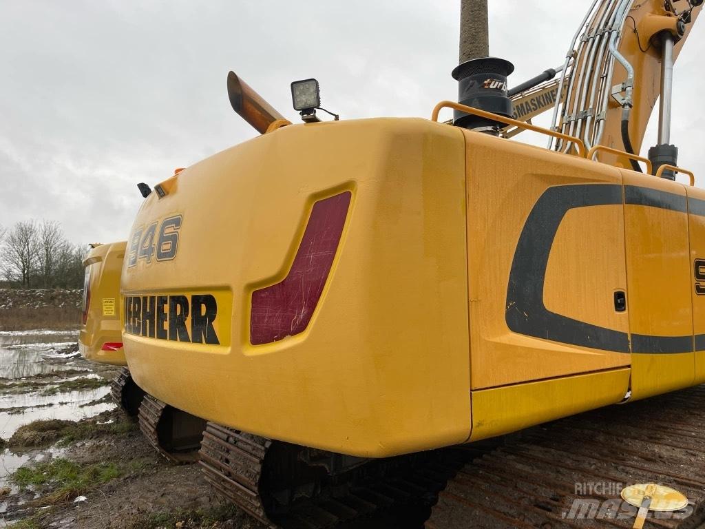 Liebherr R 946 长臂挖掘机
