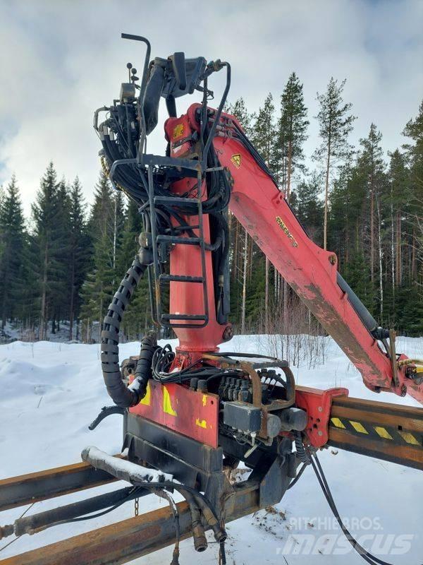 Epsilon Q150L97 木材起重机