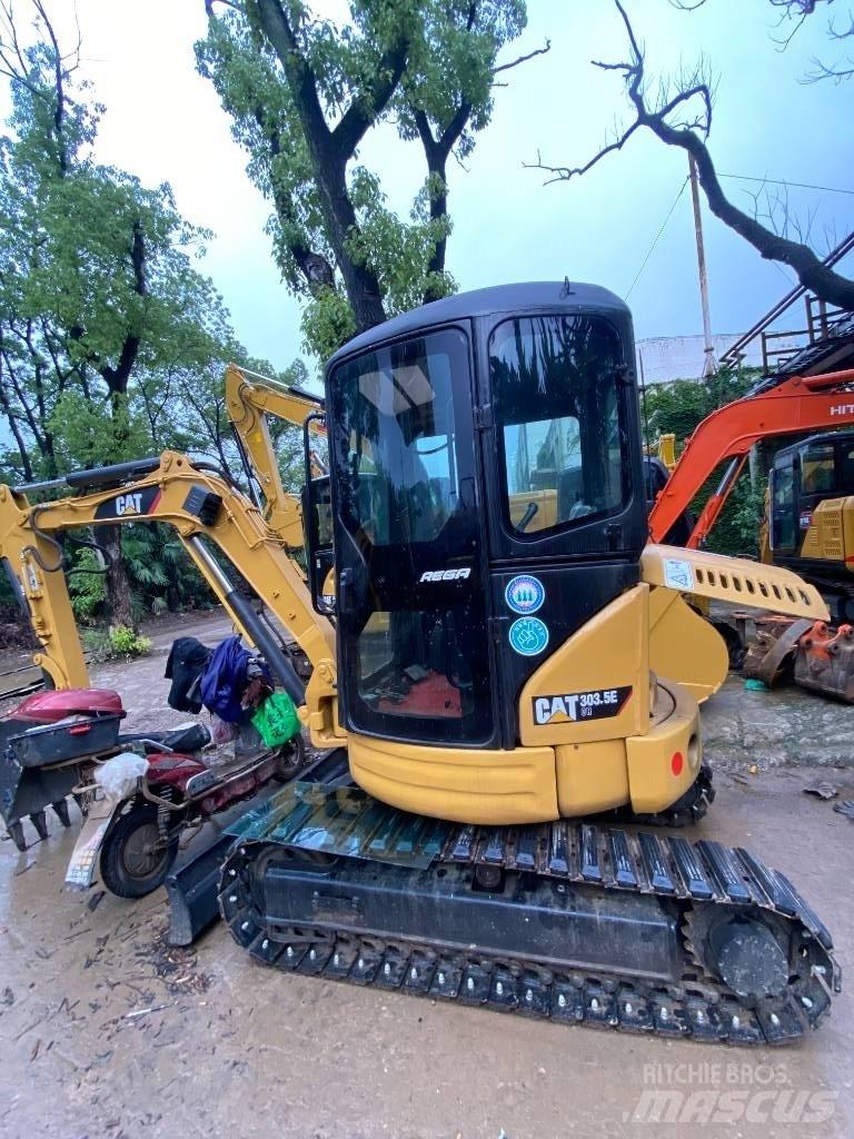 CAT 303.5 E CR 小型挖掘机