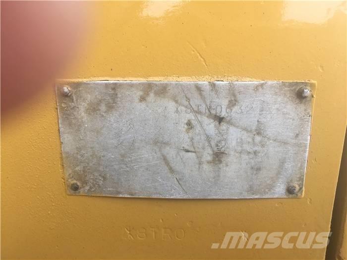 CAT 330 B 履带挖掘机