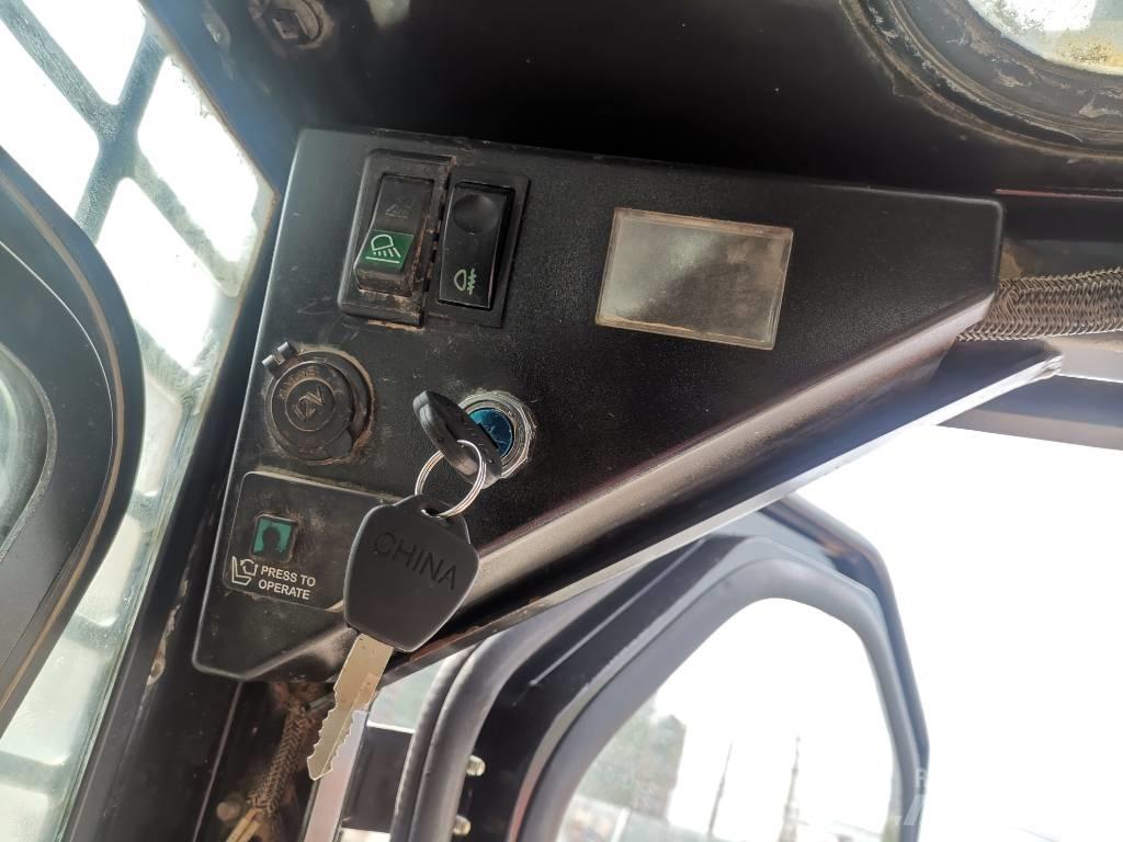 Bobcat S 16 滑移装载机
