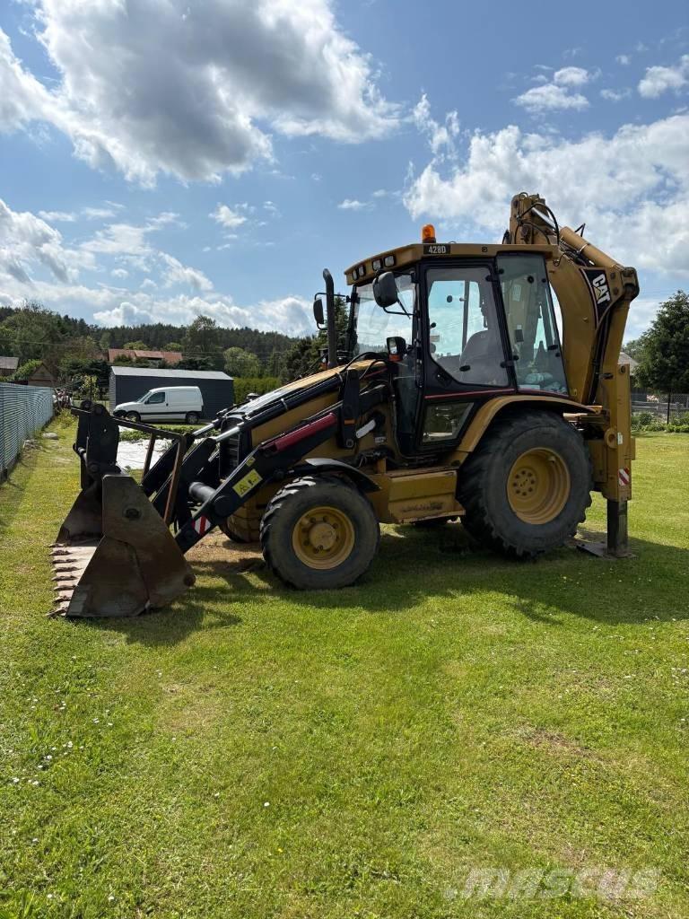 CAT 428 D 4x4 反铲装载机