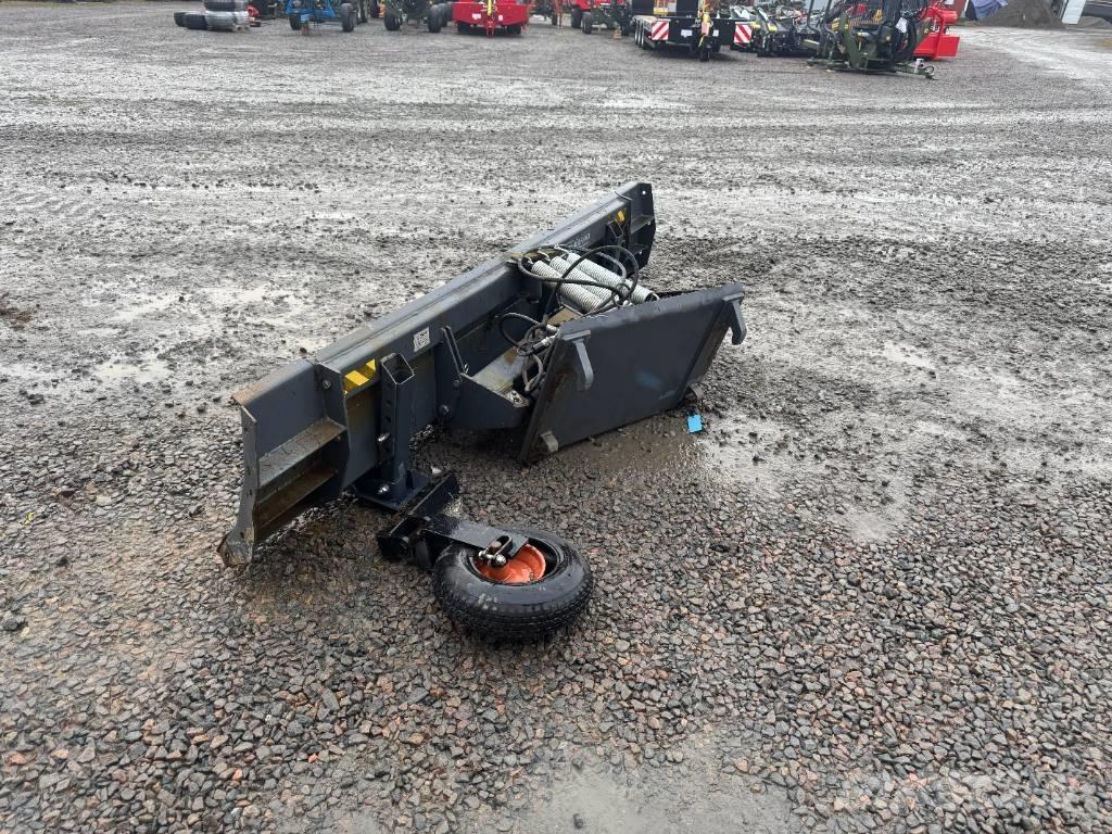 Sami Frontblad 推雪机