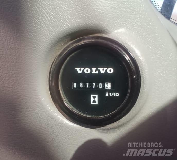 Volvo EW 180 E 轮式挖掘机