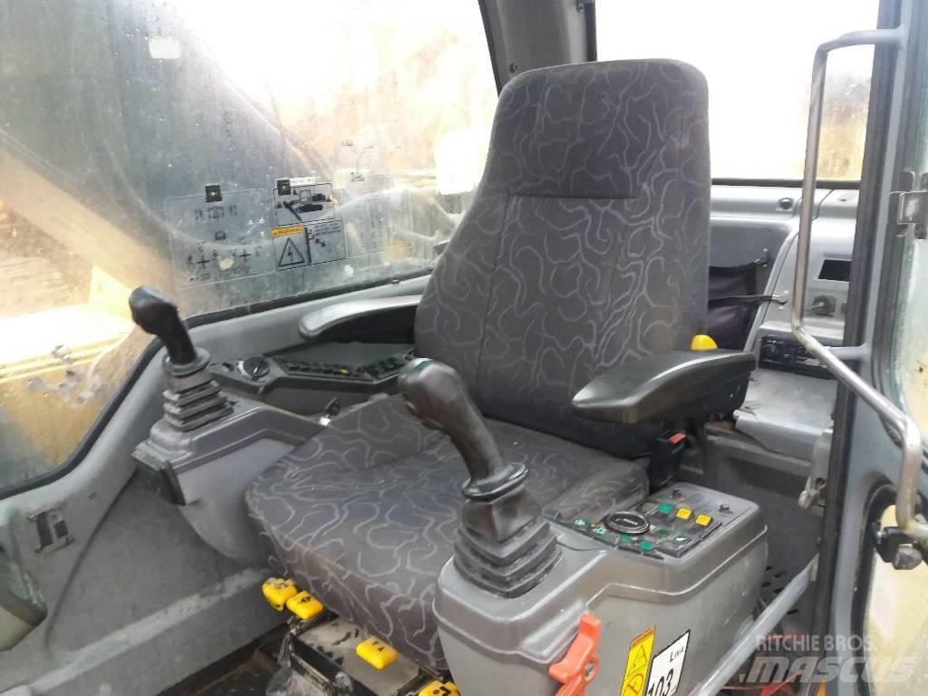 Volvo EC 240 B LC 履带挖掘机