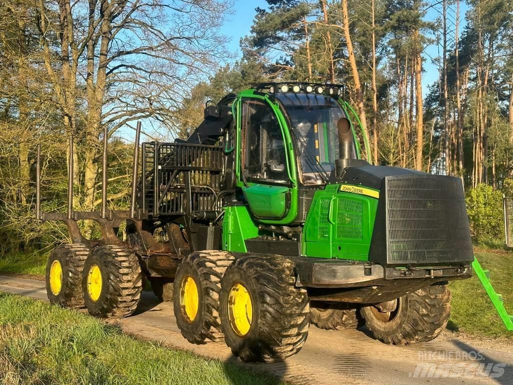 John Deere 1210 E 集运机