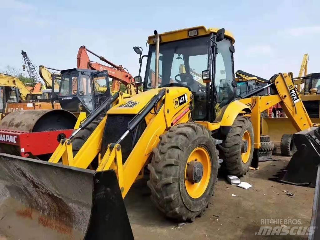 JCB 4CX 反铲装载机