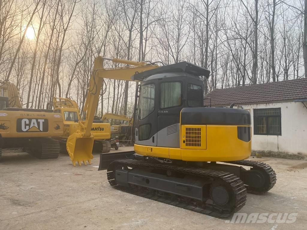 Komatsu PC128US 履带挖掘机