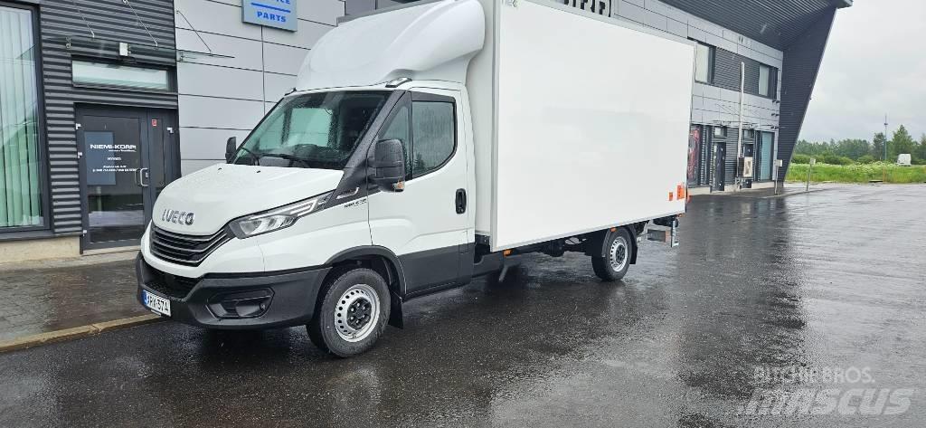 Iveco Daily 35S18A8 商务面包车