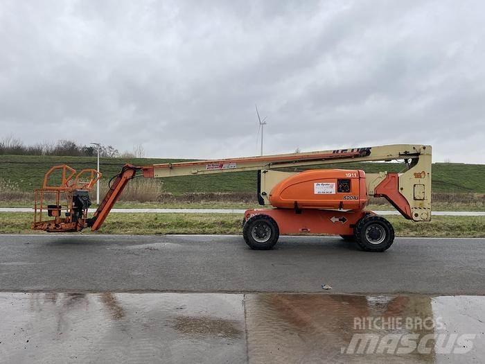JLG 800AJ 曲臂高空工作平台