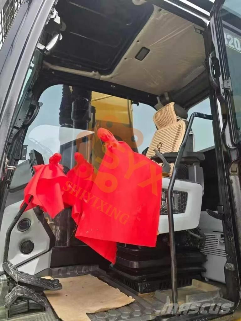 CAT 320NG 履带挖掘机