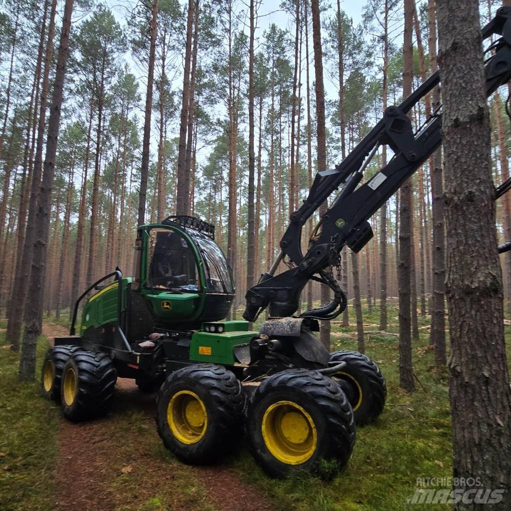 John Deere 1270E 收割机