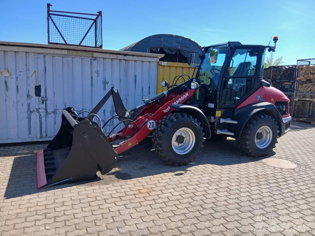 Yanmar V 7 轮式装载机