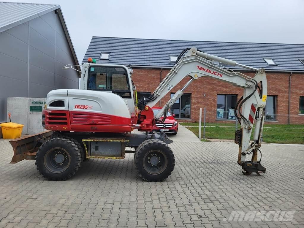 Takeuchi TB295W 中型挖掘机