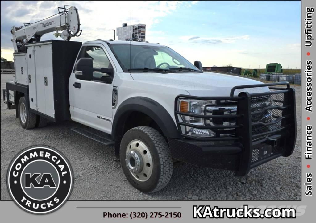 Ford F 550 XL SD 履带起重机