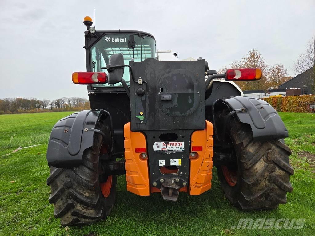 Bobcat TL 470 伸缩臂叉装车|叉装车