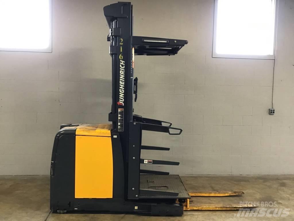 Jungheinrich EKS208 中端式装载机