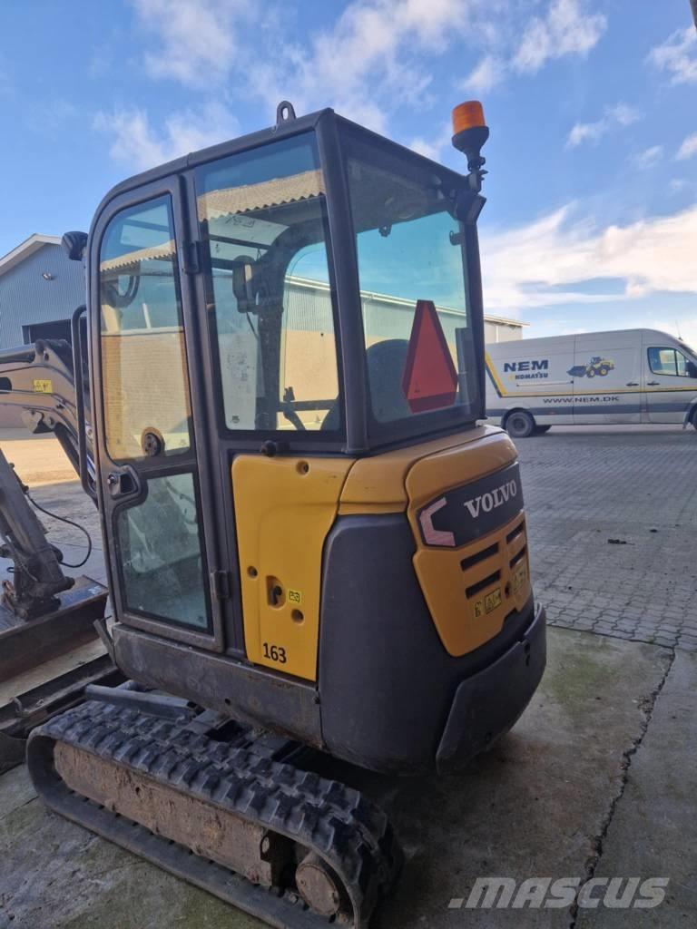 Volvo EC 20 D 小型挖掘机