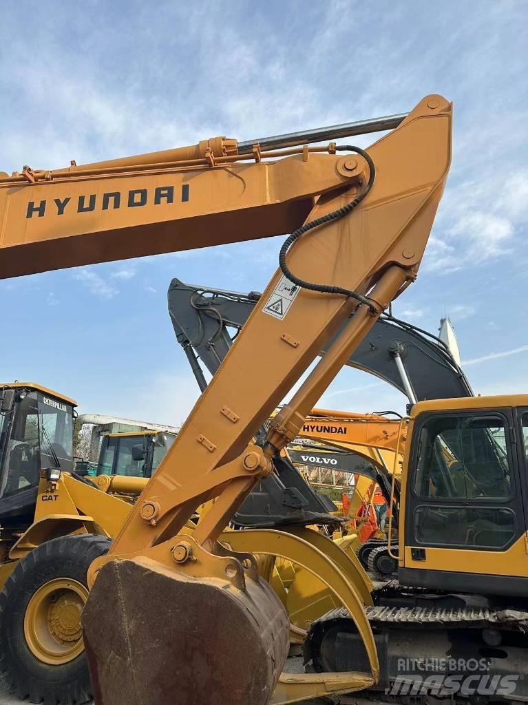 Hyundai DH210W-9 轮式挖掘机