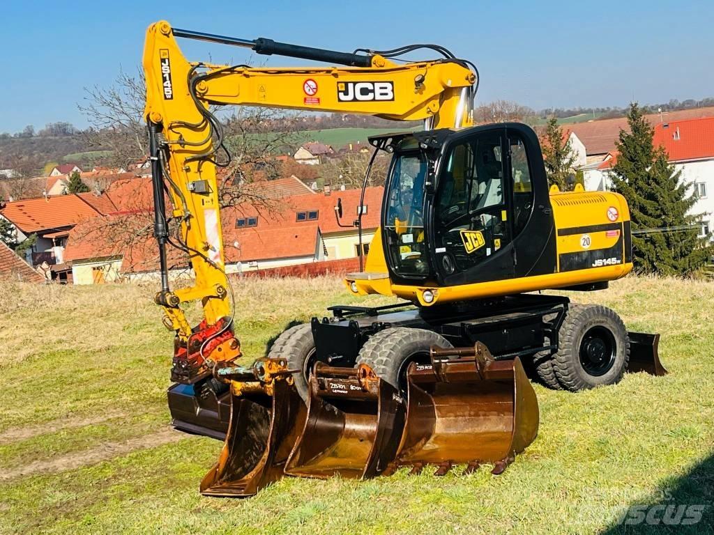 JCB JS 145 W 轮式挖掘机