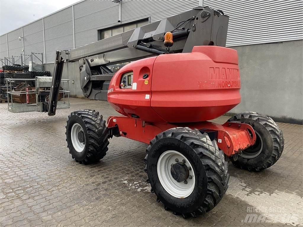 Manitou 200ATJ RC 曲臂高空工作平台