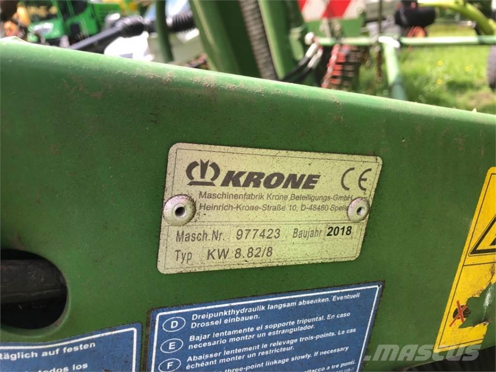 Krone KW 8.82/8 犁耙和摊草机