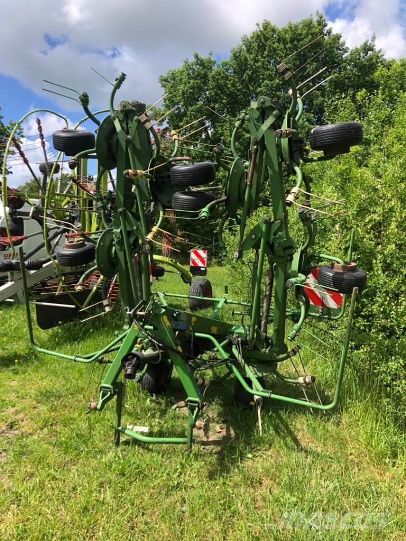 Krone KW 8.82/8 犁耙和摊草机