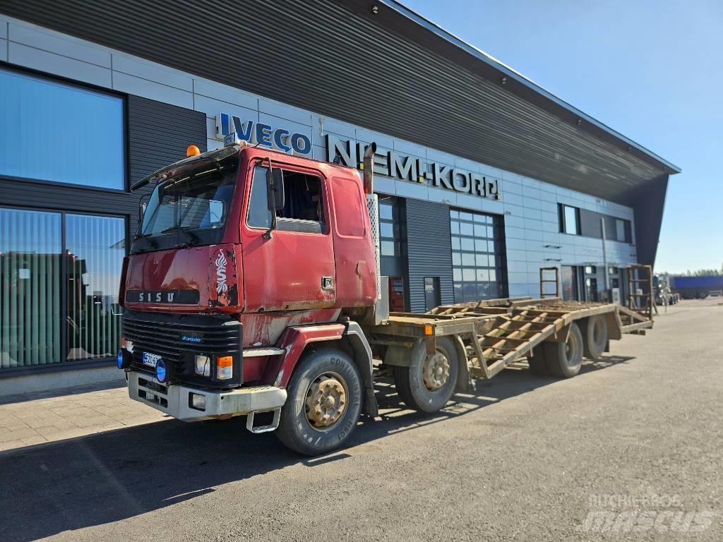 Sisu SM300 8X2 林业运输车