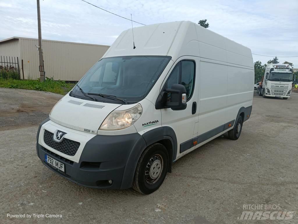 Peugeot Boxer 大型面包车