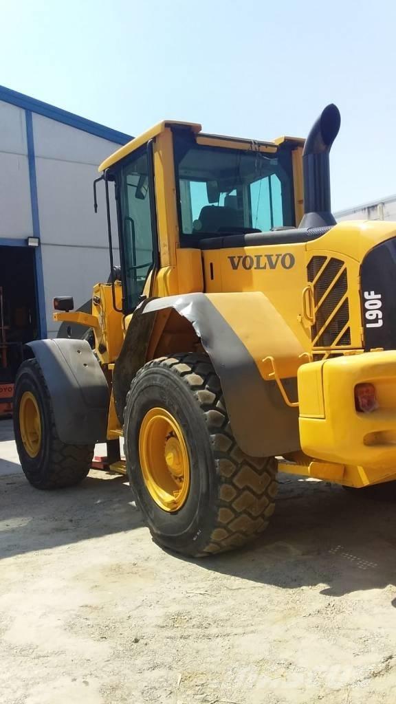 Volvo L90F 轮式装载机