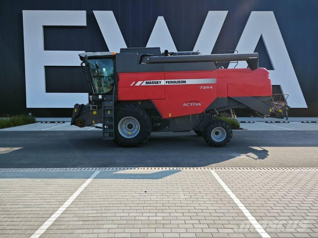 Massey Ferguson 7344 联合收割机