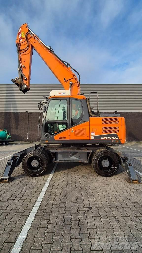 Doosan DX170W-5 轮式挖掘机