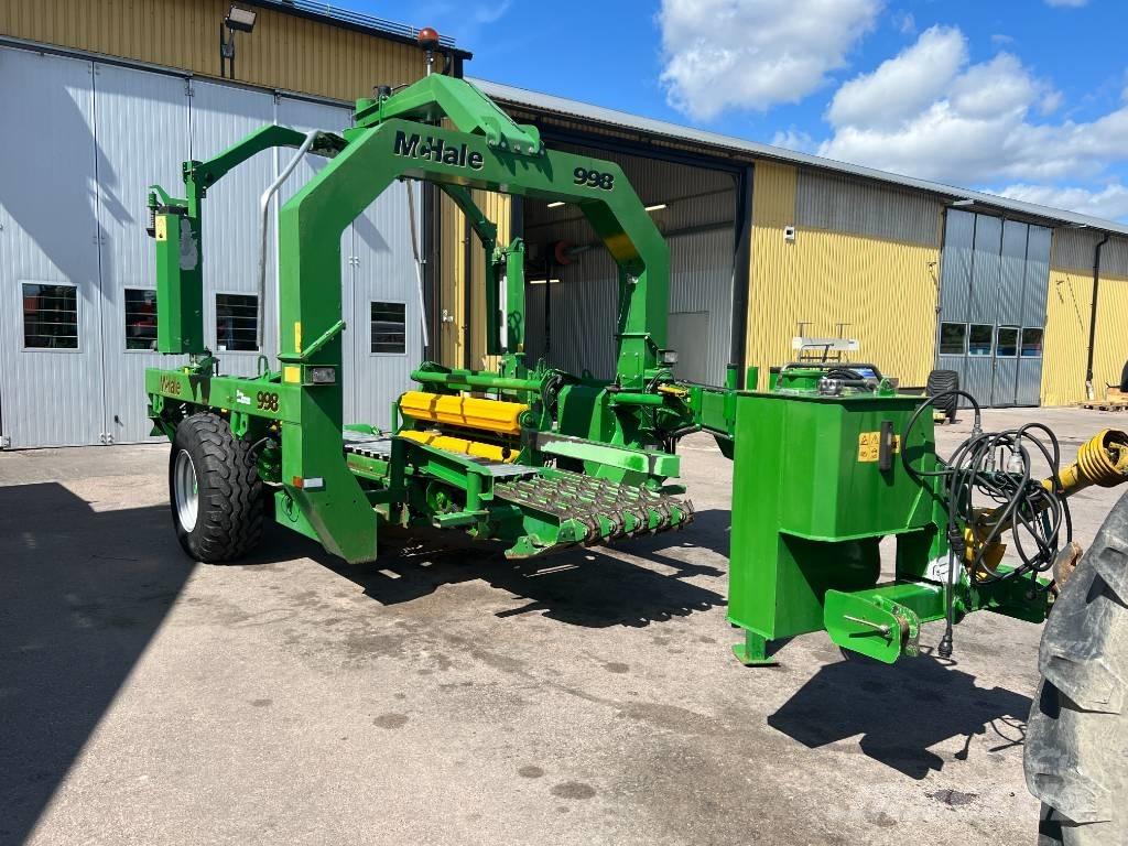 McHale 998 牧草包膜机