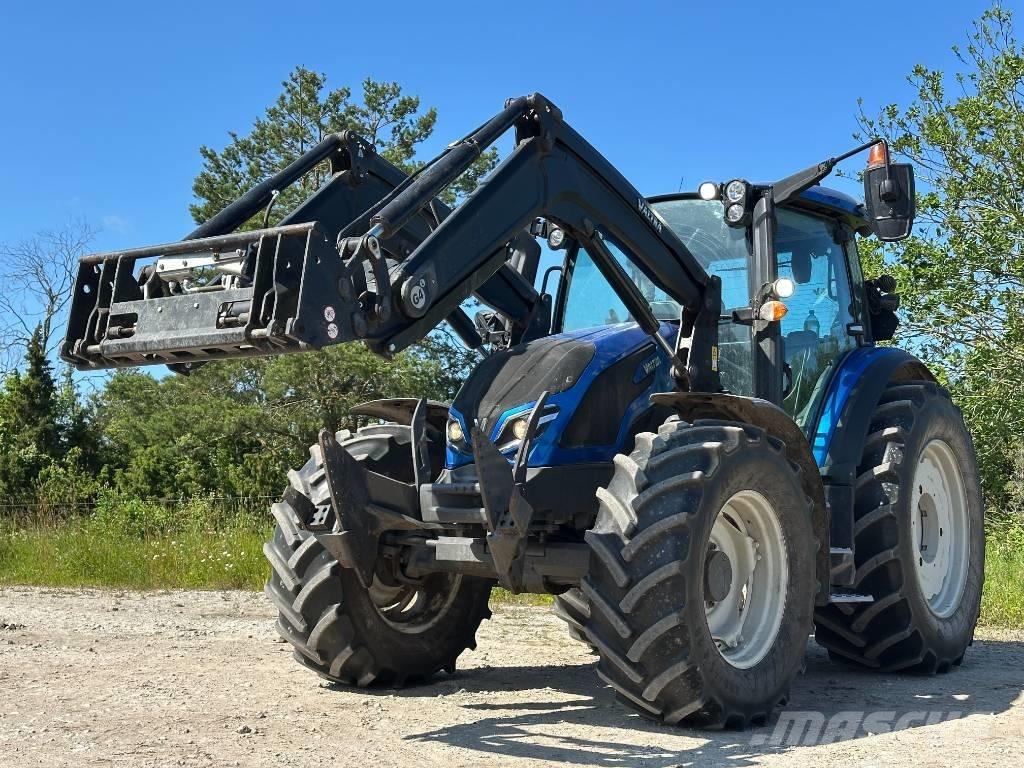 Valtra G 135 Versu 拖拉机/农用车