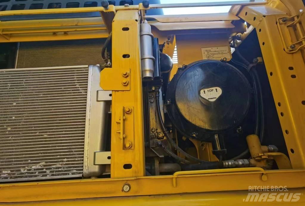 Komatsu pc450 履带挖掘机