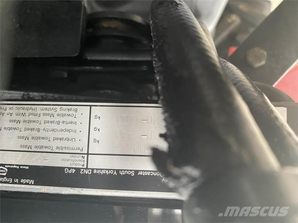 Case IH 3230 拖拉机/农用车