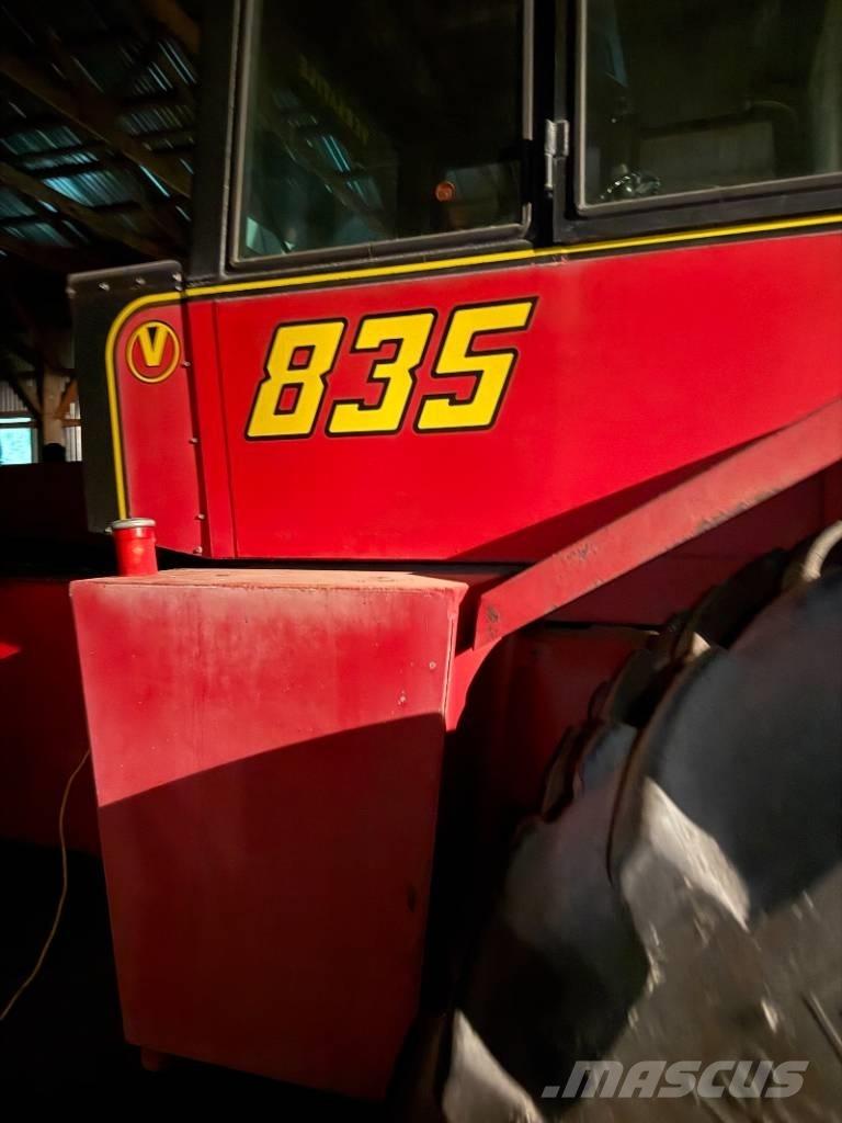 Versatile 835 拖拉机/农用车