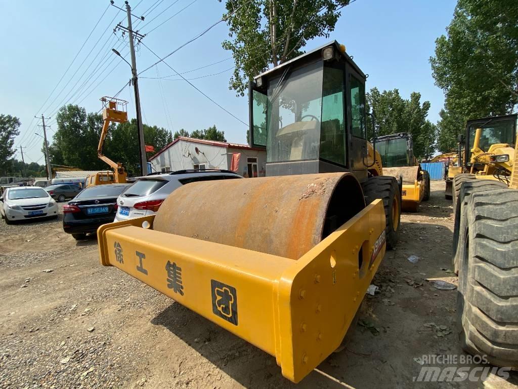 XCMG XSM220 单轮压路机