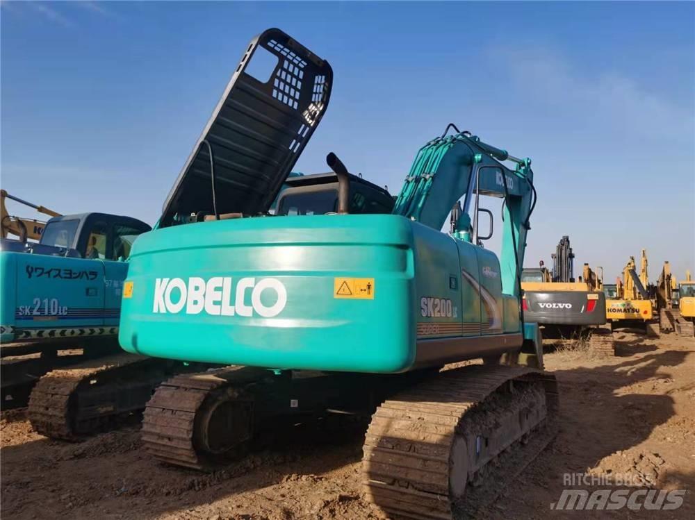 Kobelco SK200 履带挖掘机