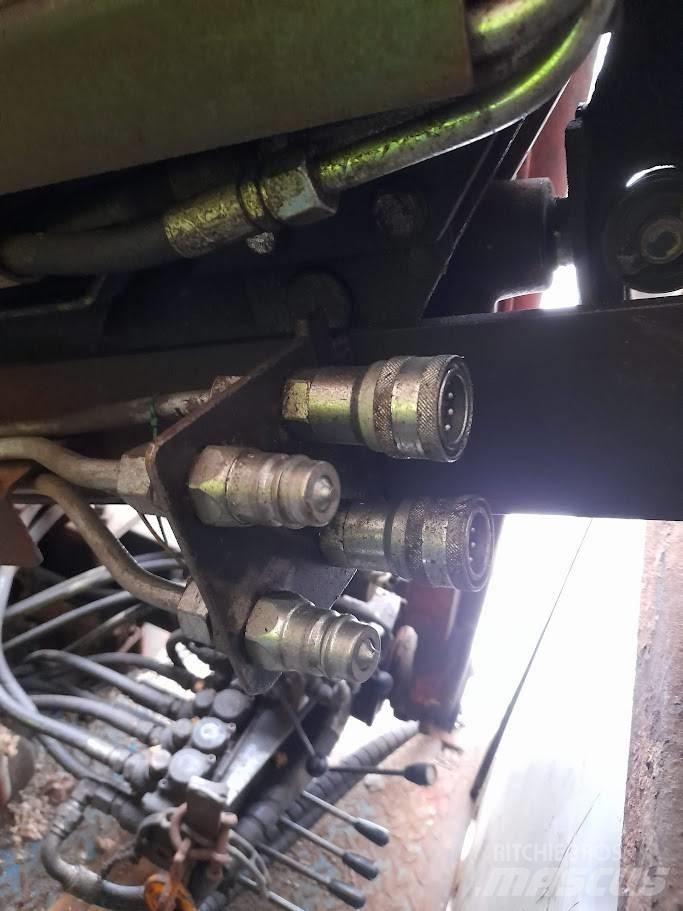 Scania R 560 起重车