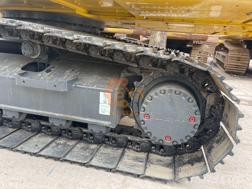 Komatsu PC 200 履带挖掘机