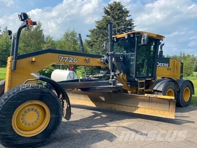 John Deere 772 G 平地机/推土机