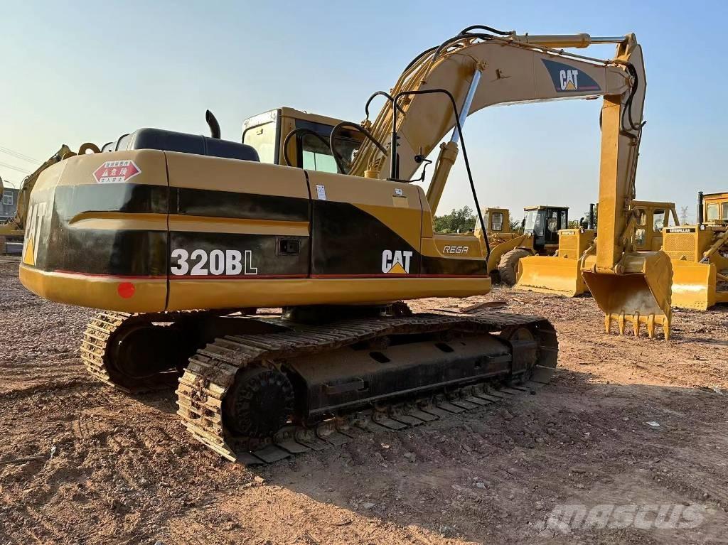 CAT 320B 履带挖掘机