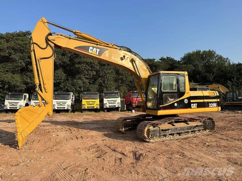 CAT 320B 履带挖掘机