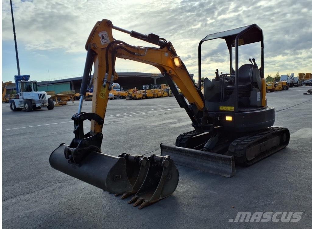 Bobcat E 26 小型挖掘机